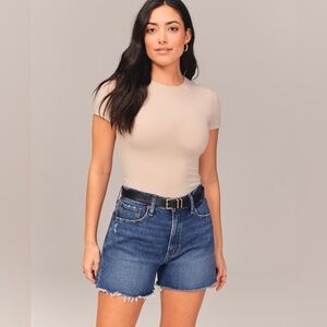 Abercrombie & Fitch Curve Love High Rise Mom Short.